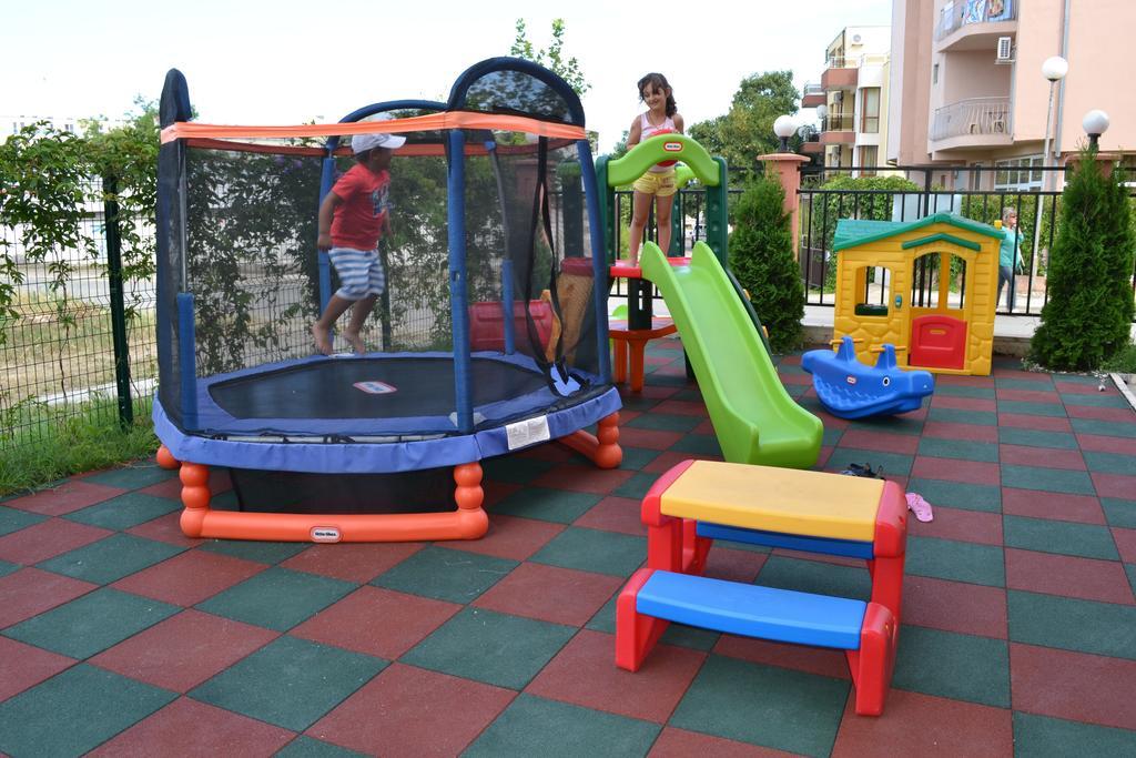 Apart Lev Ravda Bagian luar foto