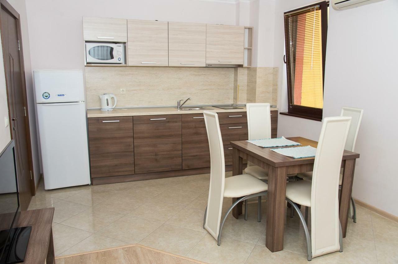 Apart Lev Ravda Bagian luar foto
