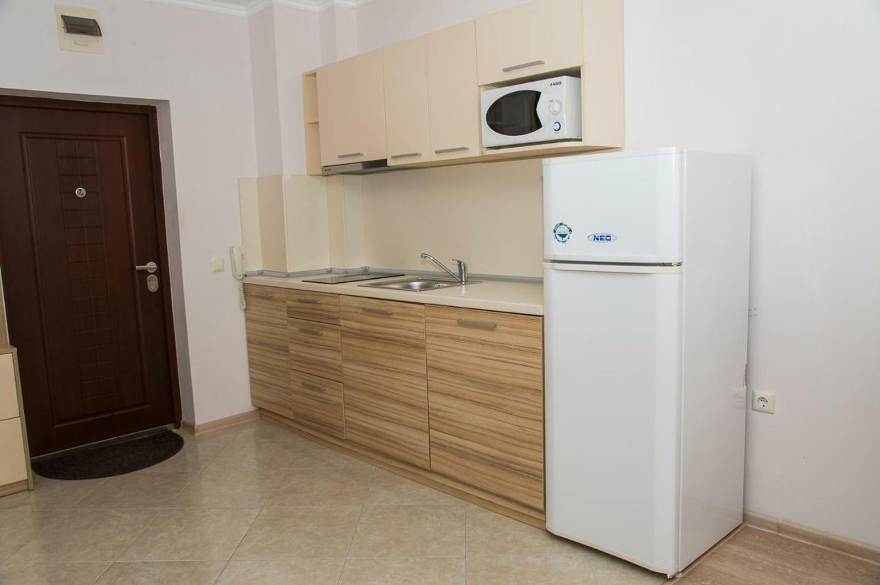 Apart Lev Ravda Bagian luar foto