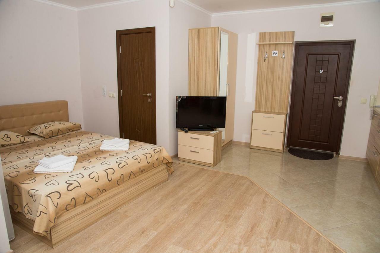 Apart Lev Ravda Bagian luar foto