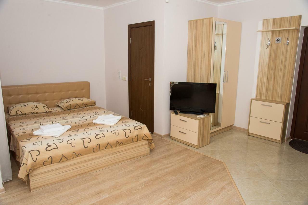 Apart Lev Ravda Bagian luar foto