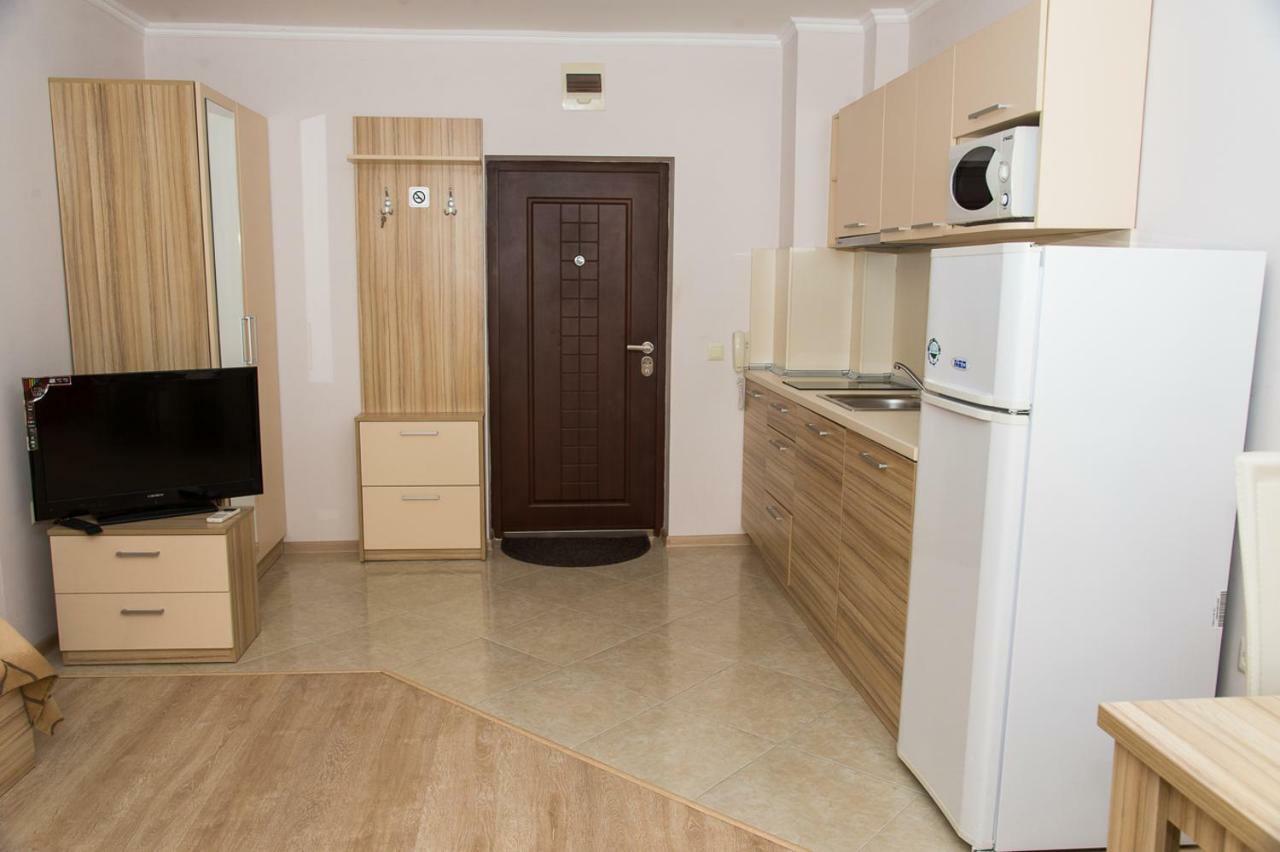 Apart Lev Ravda Bagian luar foto